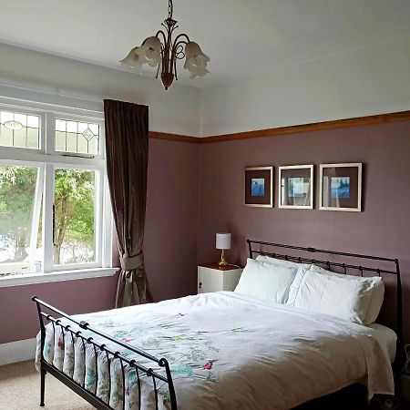 100 Year Old English Character House Hotel Тимару Екстериор снимка
